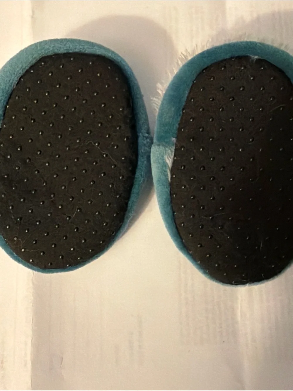 Philadelphia Eagles low Top Infant 6-9mos Fuzzy Slippers by Forever Collectibles